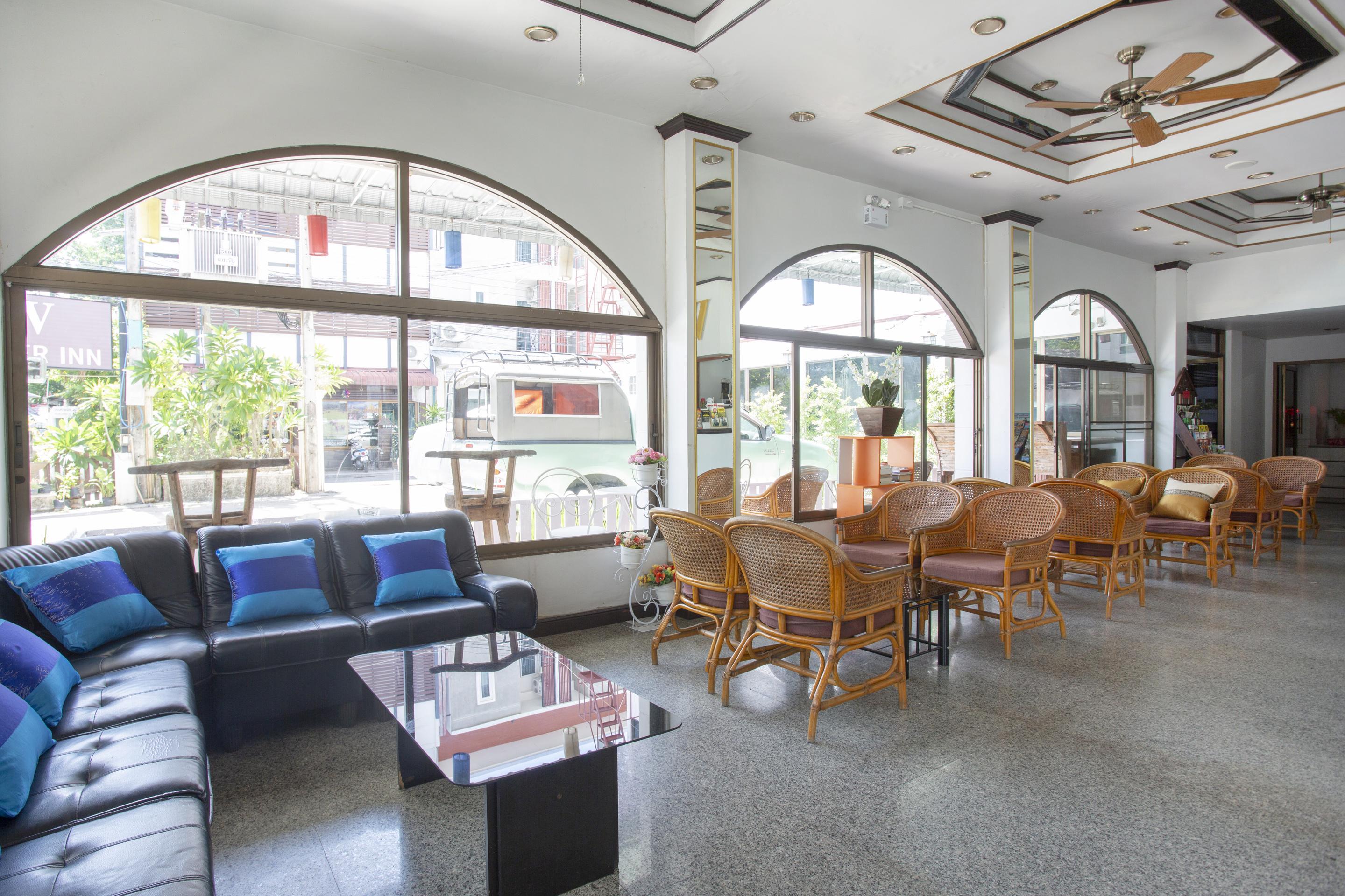 Super Oyo 1096 Winner Inn Hotel Chiang Mai Ngoại thất bức ảnh