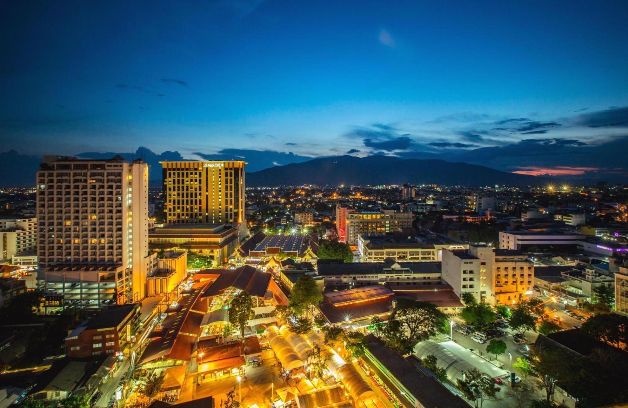 Super Oyo 1096 Winner Inn Hotel Chiang Mai Ngoại thất bức ảnh